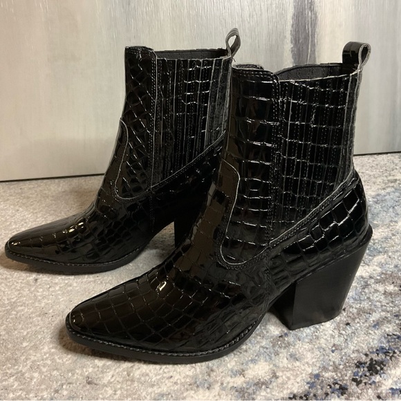 AQUA Star Croc-Embossed Ankle Boots in Black - Size 8.5 (NWOB) - Picture 8 of 12